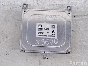Mazda DPTH67890 CX-30 DM 2025 Unité de commande électronique pour le contrôle de la portée des phares