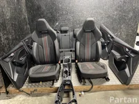 Škoda Kamiq 2025 Sitze komplett Türverkleidung Armlehne 