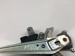 Toyota 85720-33300 / 8572033300 Camry XV70 2020 Moteur de lève-vitre Right Rear