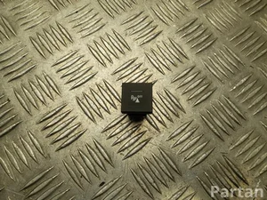 Dacia 284486578R Sandero III (DJF/BJI cross) 2022 Przycisk systemu parkowania