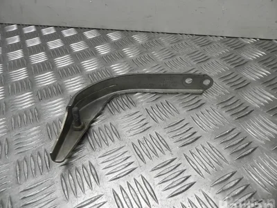 Audi 06J 145 536 D / 06J145536D Q3 (8U) 2012 Support / montage - Image 1