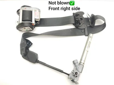 Maserati 6700014270 QUATTROPORTE VI 2014 Ceinture de sécurité Right Front - Image 1