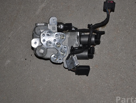 BMW 6775258 7 (F01, F02, F03, F04) 2010 Pumps/ Compressors