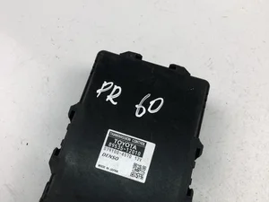 Toyota 89535-12010 / 8953512010 AURIS (_E18_) 2015 Unité de contrôle pour boîtes de vitesses automatiques