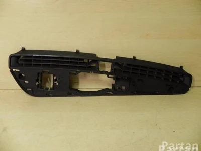 Audi 8V2 819 635 C / 8V2819635C A3 Limousine (8VS, 8VM) 2015 Grille de haut-parleur - Image 1