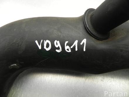 VW 1K0 129 654 AA / 1K0129654AA GOLF V (1K1) 2004 Intake air duct