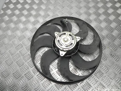 Ford 500.0921 / 5000921 FOCUS III Turnier 2016 Ventilateur de radiateur - Image 1