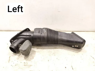 Porsche 981.110.211.02 / 98111021102 CAYMAN (981) 2014 Prise d'air / Conduit d'air d'admission - Image 1