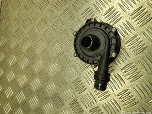 Mercedes-Benz A0005003700 EQE V295 2022 Pompe à eau supplémentaire