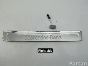 Mercedes-Benz A2966809302 EQS SUV (X296) 2023 Durų slenksčio apdaila dešinė