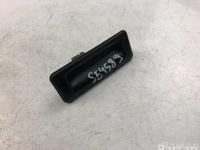 Škoda 5J0827566C ROOMSTER (5J) 2013 Poignée pour coffre à bagages - Image 1