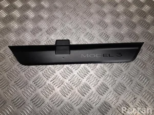 Tesla 1763670-00 / 176367000 MODEL 3 2025 Bordure de seuil de porte