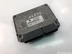 Volkswagen 03E906033L POLO (9N_) 2011 Control unit for engine