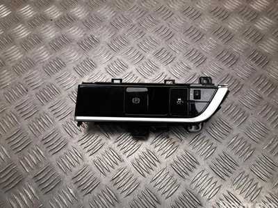 Kia 93700-P1510, 93700-P1510FHV / 93700P1510, 93700P1510FHV Sportage V NQ5 2024 Commutateur multiple - Image 1