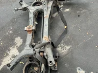 Toyota 51206F4013 C-HR (_X1_) 2020 poutre d'essieu arrière