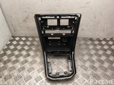 Gebrauchtes Original Volkswagen 5TB 864 263 D, 5TB 863 284 / 5TB864263D, 5TB863284 TOURAN (5T1) 2017 Blende Mittelkonsole - Bild 1
