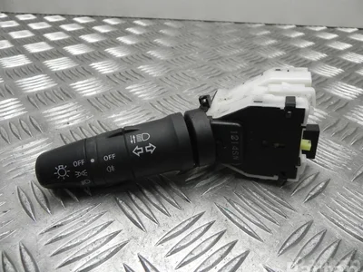 Nissan NILES14425 NV200 Box Body / Estate 2012 Levier /interrupteur de lumière courte longue - Image 1