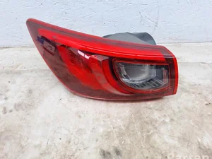 Mazda DB2R51160 CX-3 (DK) 2016 Feu arrière