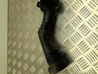 Peugeot 81067R 3008 SUV 2021 Prise d'air / Conduit d'air d'admission - Image 1