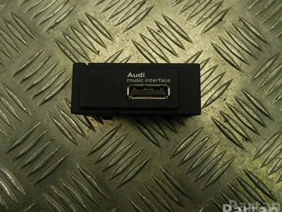 Audi 8V0 035 736 / 8V0035736 A3 Limousine (8VS, 8VM) 2015 Périphérique d'entrée - Image 1