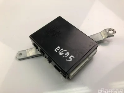 Lexus 89225-50010 / 8922550010 LS (_F2_) 1999 Unités de contrôle - Image 1