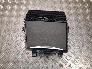 BMW 6 806 796, 6 806 803 / 6806796, 6806803 3 (G21) 2019 Uchwyt na napoje