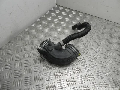 Toyota 17883-47060 / 1788347060 YARIS (_P13_) 2020 Prise d'air / Conduit d'air d'admission - Image 1