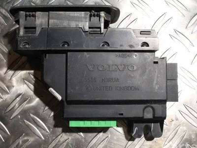 Volvo 30746075 V70 II (SW) 2005 Przycisk podnoszenia okien z przodu po prawej - Obraz 1