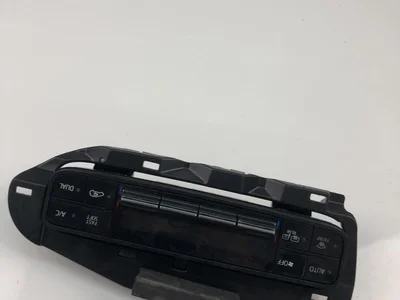 Toyota 55900-02C50 / 5590002C50 AURIS (_E18_) 2017 Contrôle automatique de la climatisation - Image 1