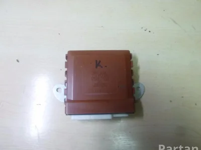 Lexus 89222-30180 / 8922230180 GS (GRS19_, UZS19_, URS19_) 2009 Unité de commande pour porte Right Rear Left Rear Left Front Right Front - Image 1