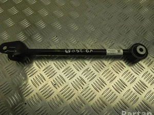 Tesla 1044441-00-F / 104444100F Model Y 2022 Devant  bras de commande de voie inférieur right side