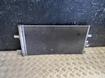 BMW 9271205 06 / 927120506 X1 (F48) 2018 Radiateur Condenseur - Image 1