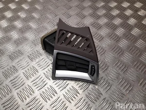 Cadillac 15894314 SRX 2011 Évent Right Front