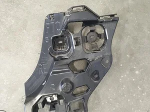 BMW 5A35D78 1 (F70) 2025 Soporte del parachoques Right Rear