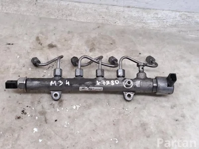 Mercedes-Benz A6510700700 C-CLASS (W205) 2016 Fuel rail - Image 1