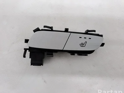 Mercedes-Benz A2059050404 C-CLASS (W205) 2015 Interrupteur de chauffage de siège - Image 1