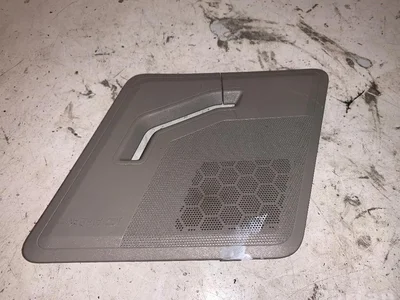 Volvo 8641272 XC90 I 2003 Grille de haut-parleur - Image 1