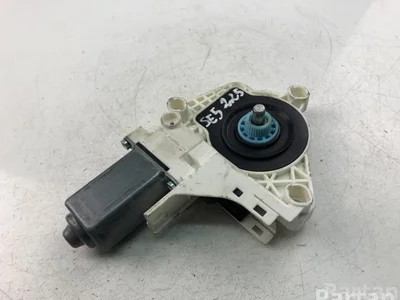 Audi 8K0959802C A1 Sportback (8XA, 8XF) 2013 Moteur de lève-vitre - Image 1