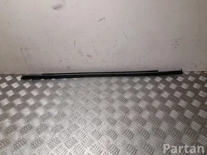 Porsche 95B 839 475 E / 95B839475E MACAN (95B) 2019 Décoration de cadre de verre porte