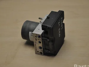 Mercedes-Benz A2439008700 ; A2439013600 ; A2439026600 / A2439008700, A2439013600, A2439026600 EQA 2021 Unité de commande hydraulique ABS