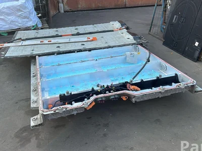 Mercedes-Benz A7893407528 EQE V295 2022 Boîtier de batterie - Image 1