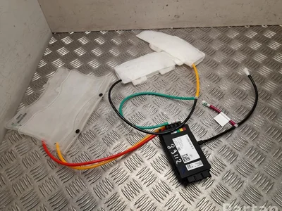 Mercedes-Benz A 206 900 18 14 / A2069001814 EQE V295 2023 Unité de commande pour le réglage du siège et du dossier - Image 1