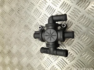 Audi 4KE963375R Q8 e-tron 2023 Pompe à eau supplémentaire