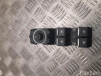 Ford NX7T-14540-DC / NX7T14540DC Kuga III 2024 Langų pakėlimo mygtukas dešinė priekis - Nuotrauka 1