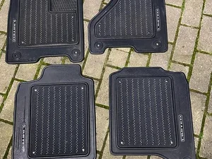 Dodge 6NL87TRMAA RAM IV 2500 2022 Ensemble de tapis de sol