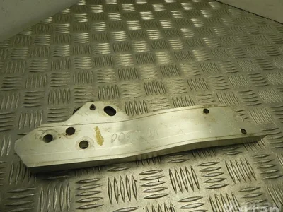 Mercedes-Benz A 253 620 37 00 / A2536203700 GLC (X253) 2017 Support / montage - Image 1