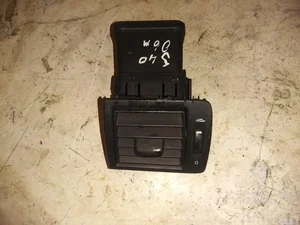 Volvo 30715098 S40 II (MS) 2005 Kratka wentylacyjna