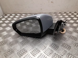 Audi E90411438, 82C857409E A1 Sportback 2023 Rétroviseur extérieur