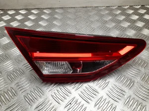 Seat 5F0945093D LEON SC (5F5) 2013 Feu arrière