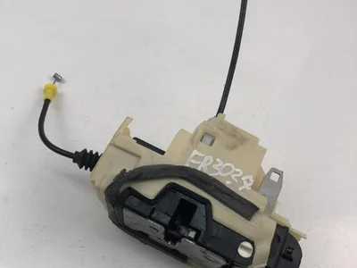 Volvo 32131410 XC40 2019 Zamek drzwi - Obraz 1